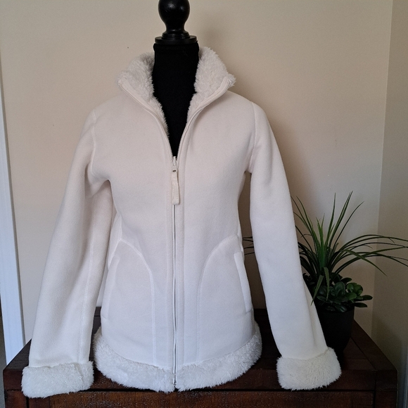 Uniqlo Reversible Jacket Sherpa Fleece Cream Size Small Cozy Neutral Zip Up - Picture 1 of 14